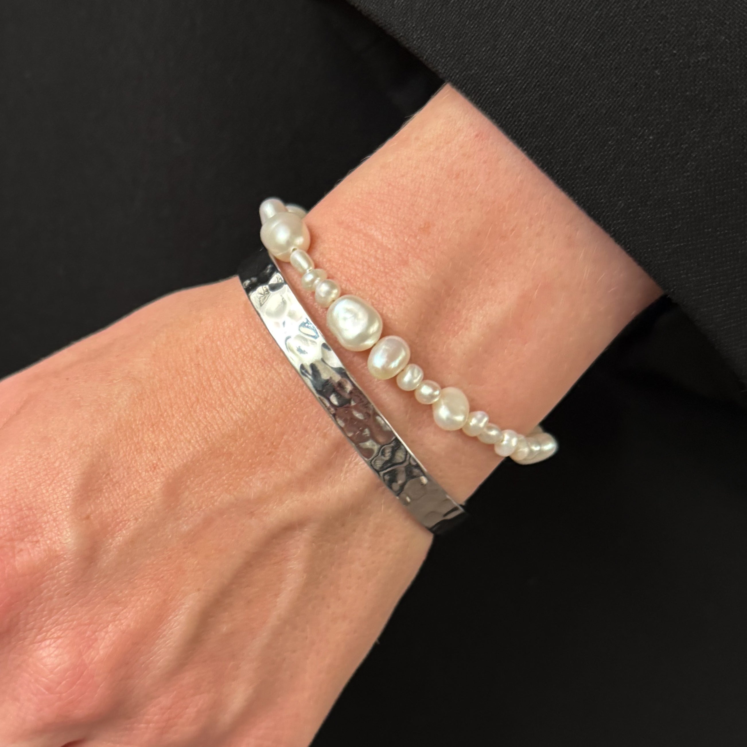Gehamerde Bangle Zilver