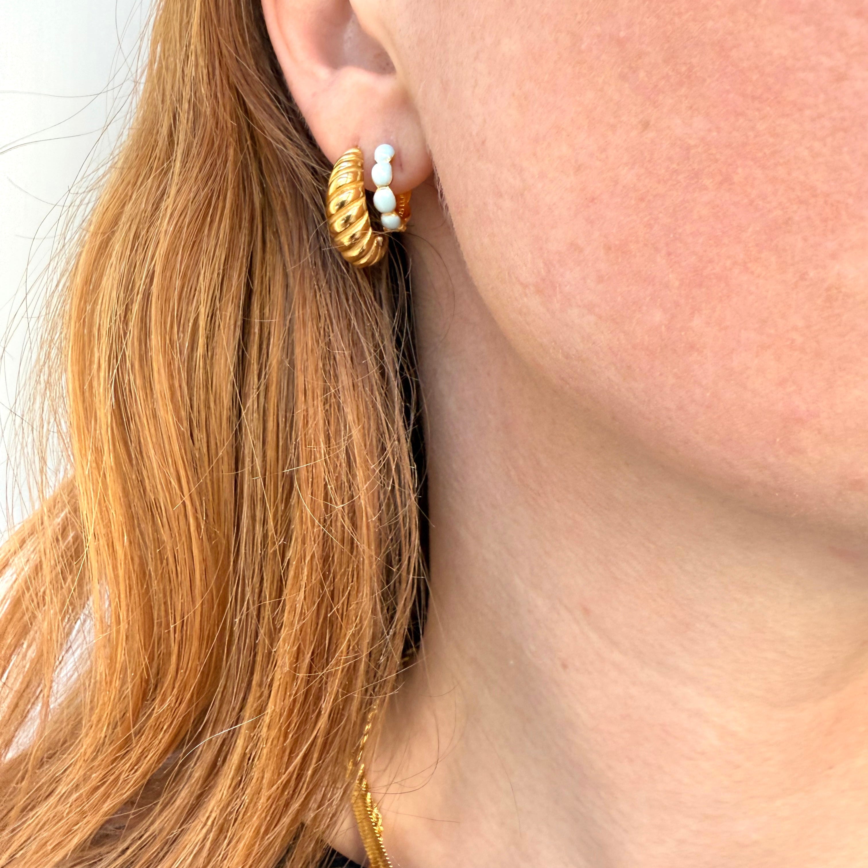 Twisted Dome Hoops Verguld