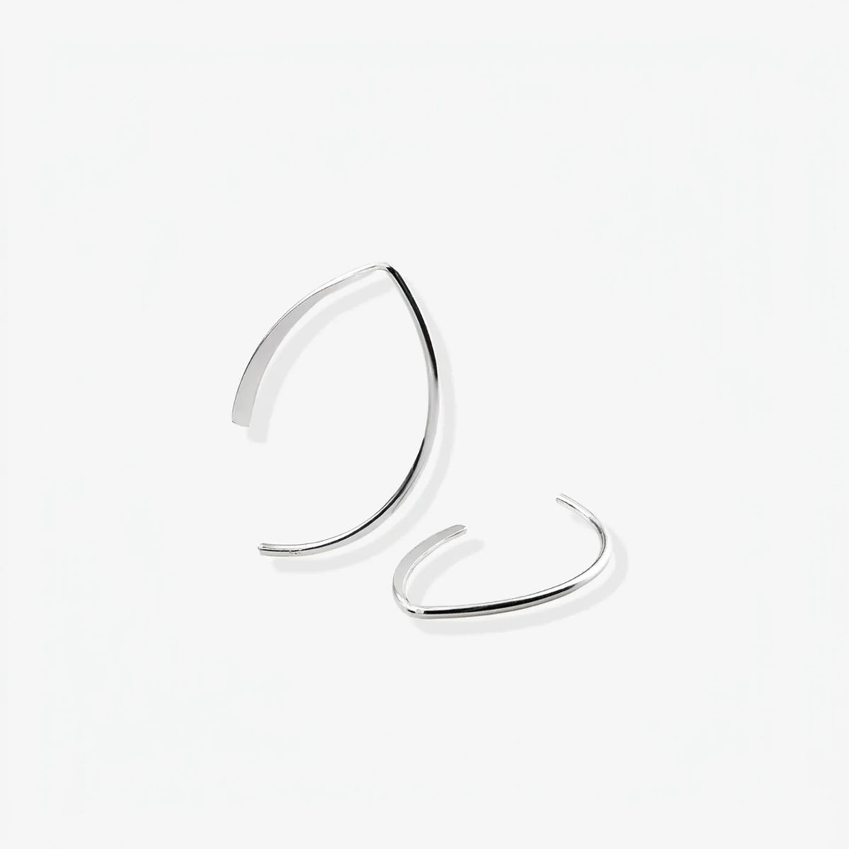 Curved Bar Γreringe SΓΈlv