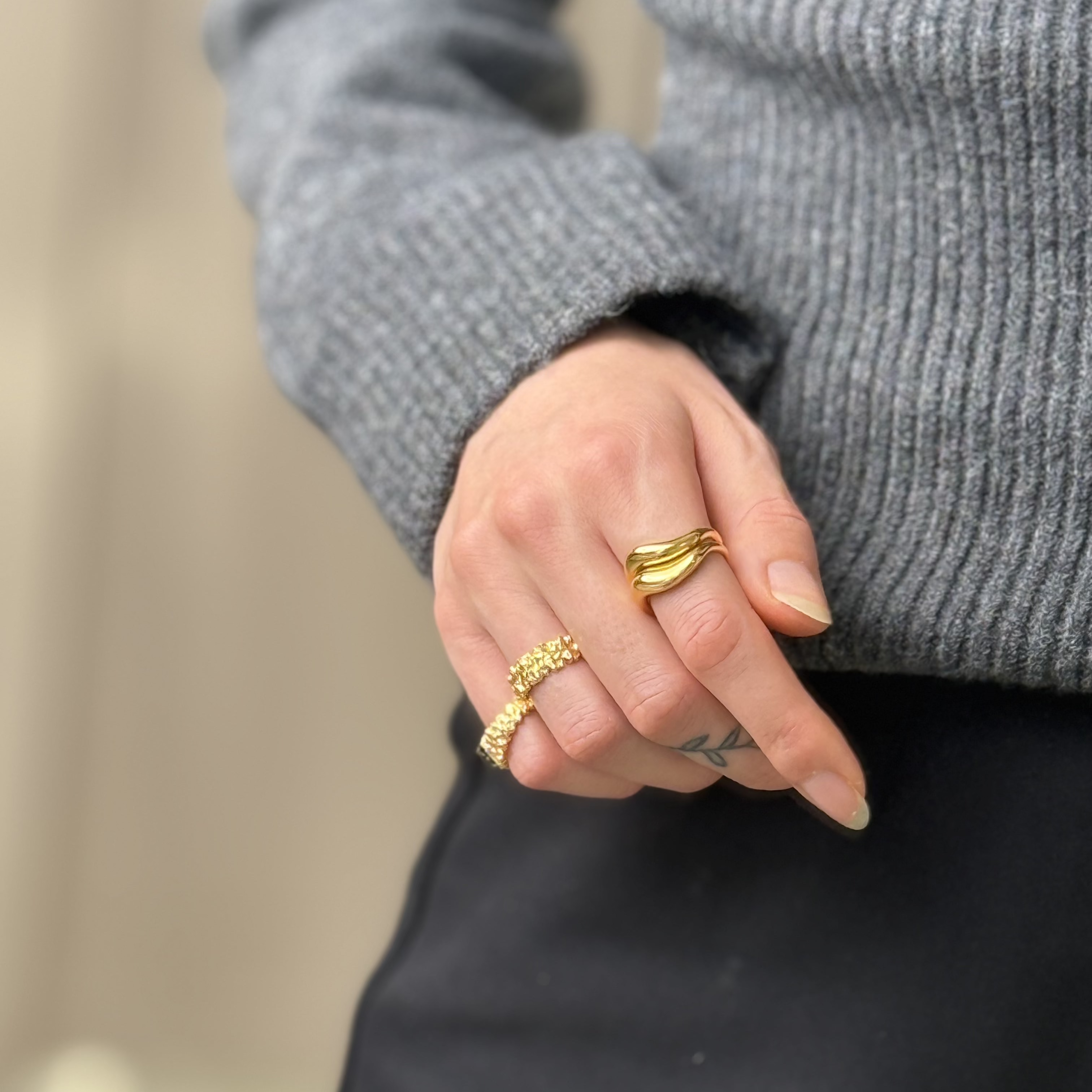 Ekko Wave Chunky Ring Goudgeplateerd