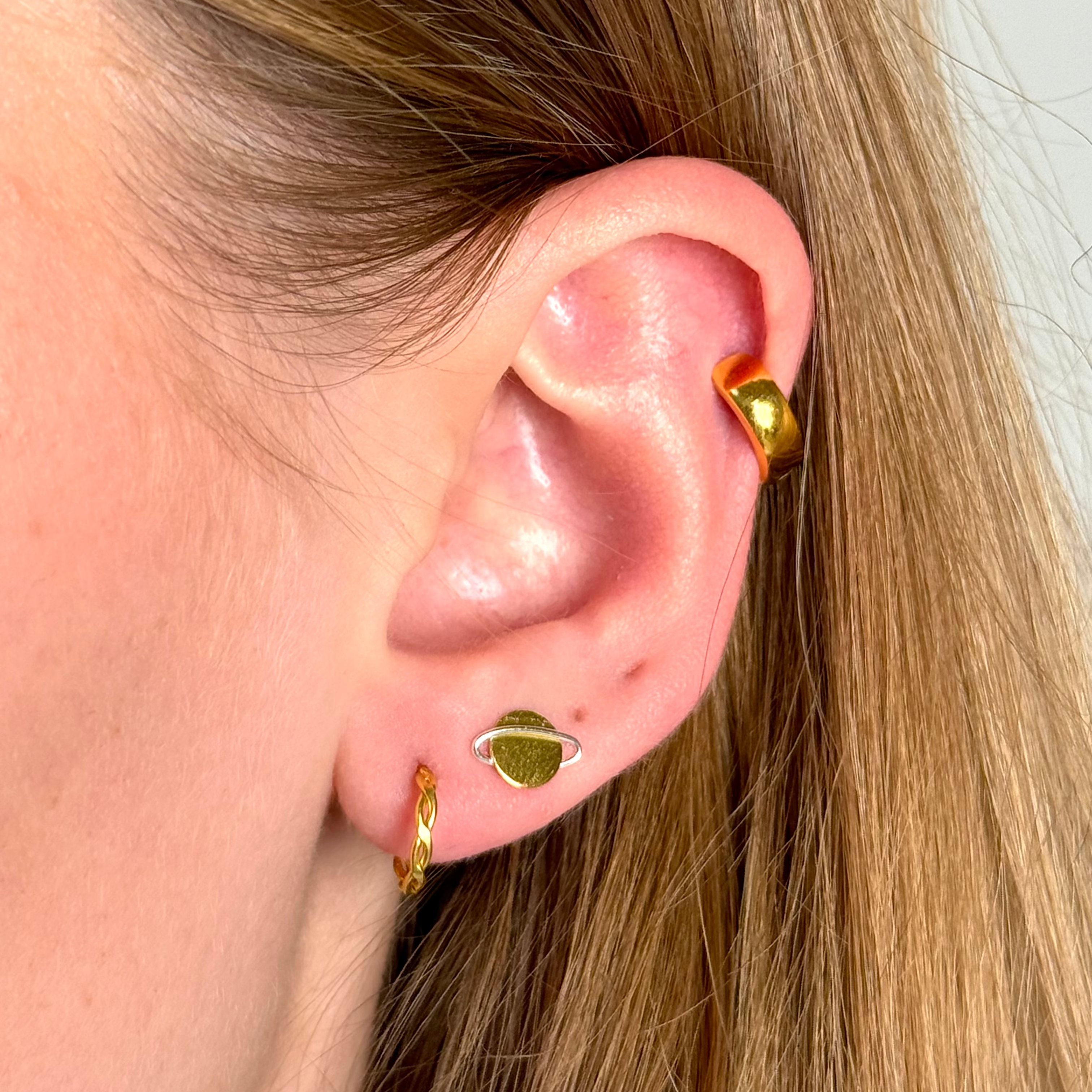 Gedraaide Halve Hoop Stud