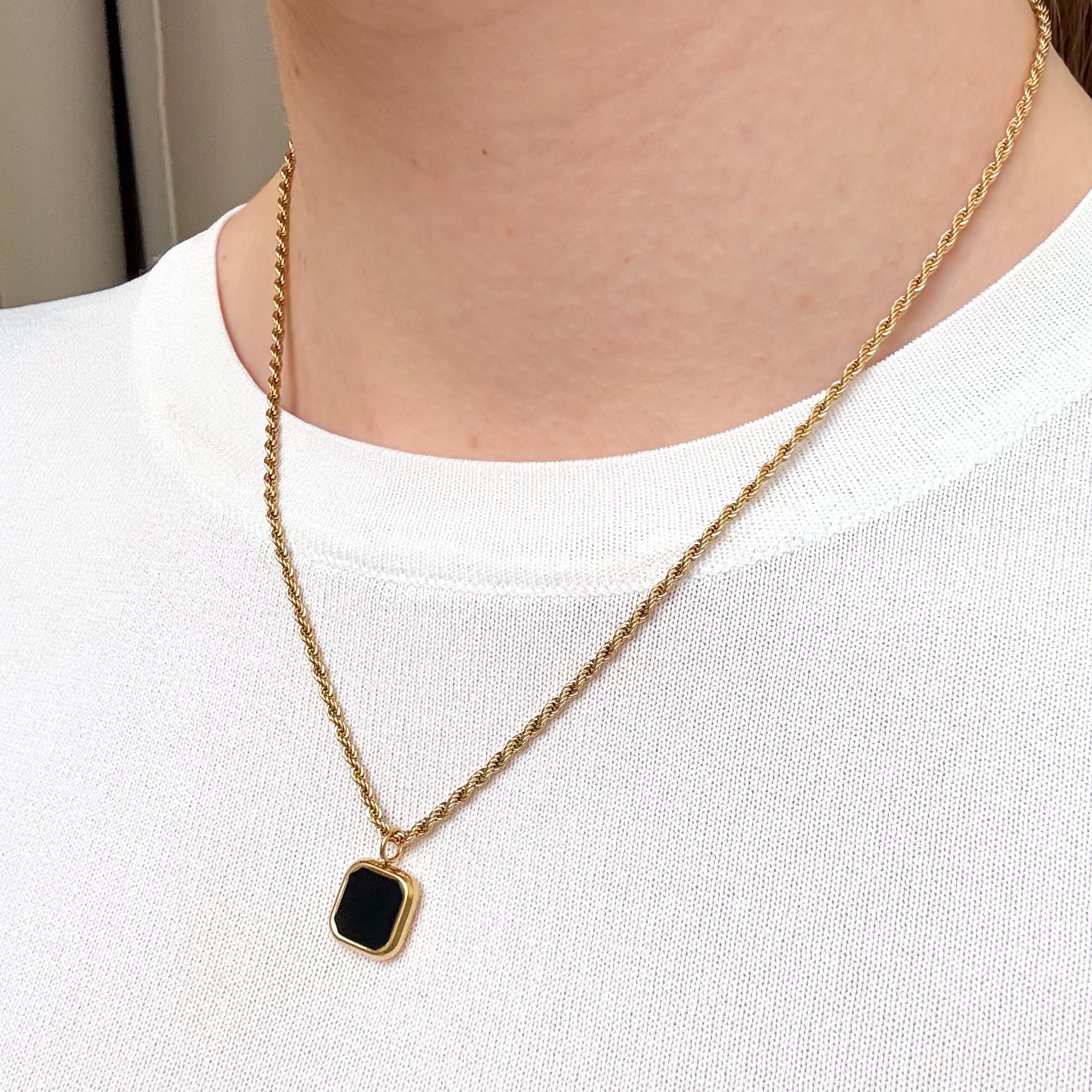 Zwart Vierkant Set: 1 ketting & 1 oorbel