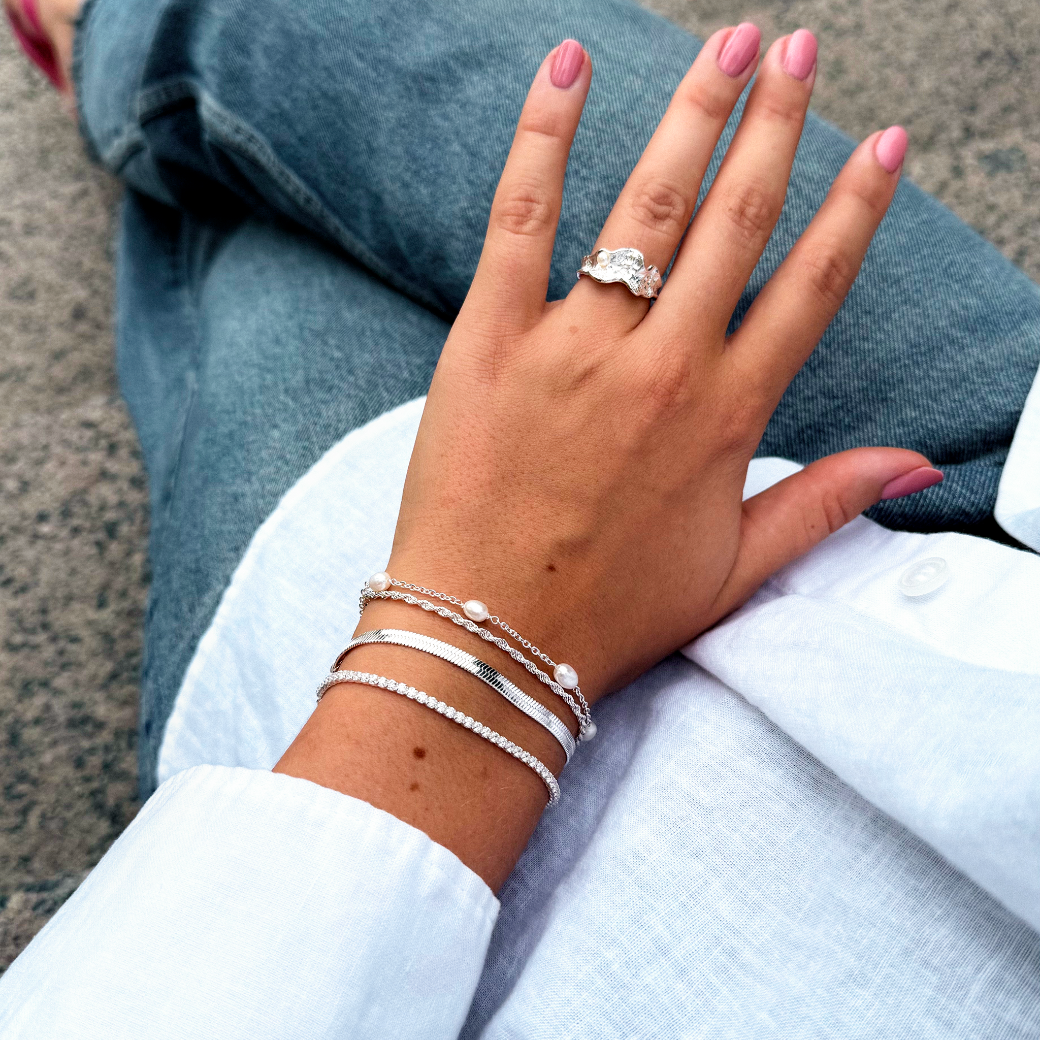 Elegant bredt armbånd