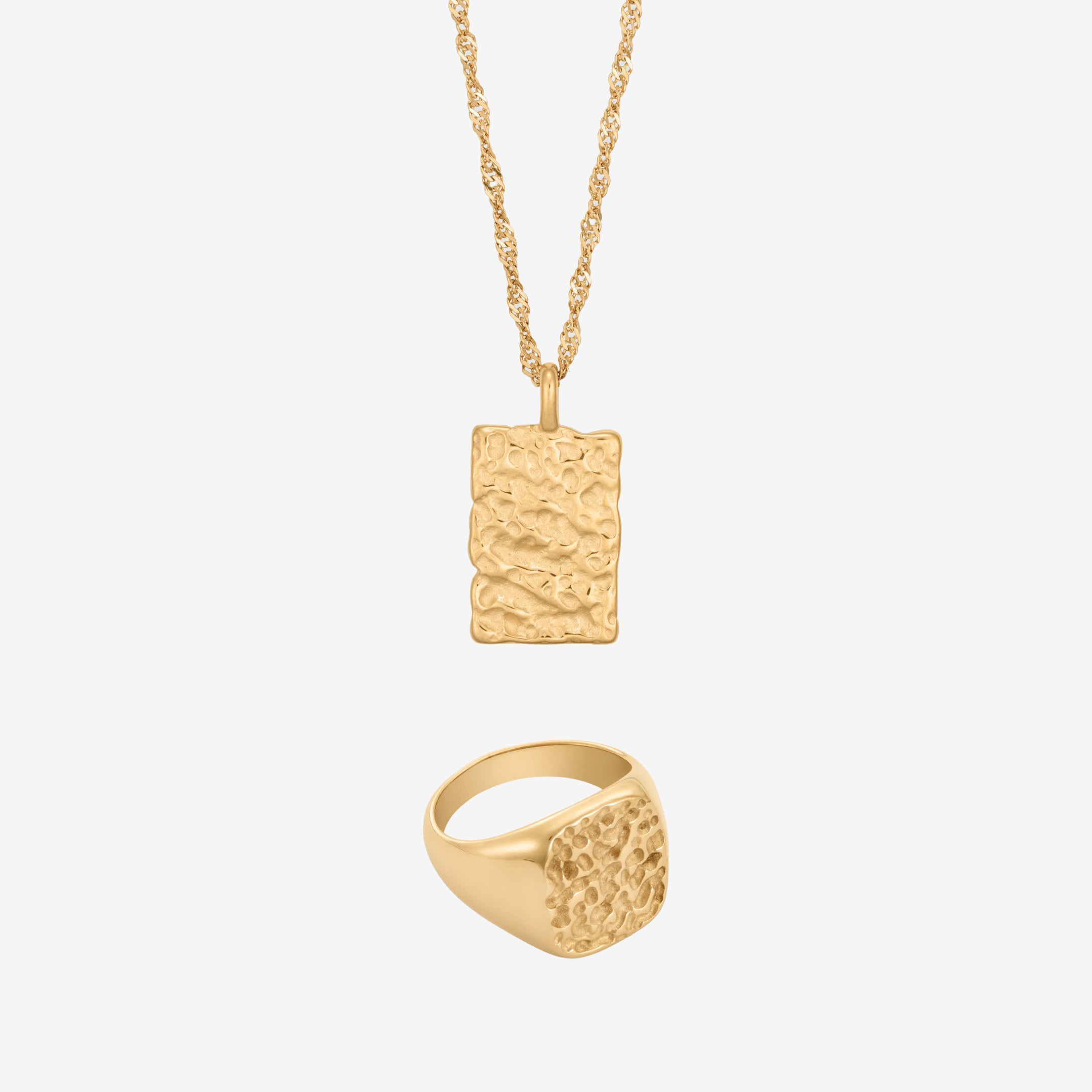 Gehamerd Set: 1 ketting & 1 ring
